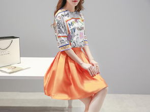 夏日地攤經(jīng)濟新風向 武漢服裝批發(fā)廠家直銷熱銷女裝貨源全解析